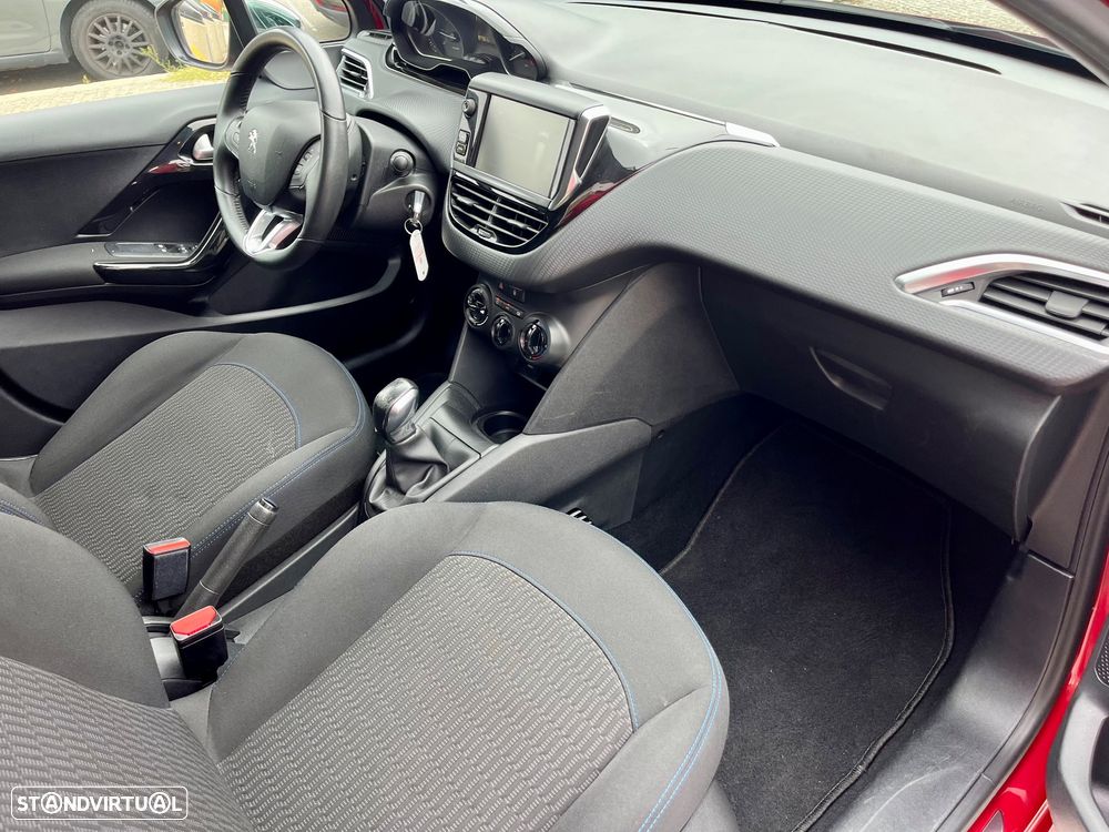 Peugeot 208 PureTech 82 Start & Stop Style - 23