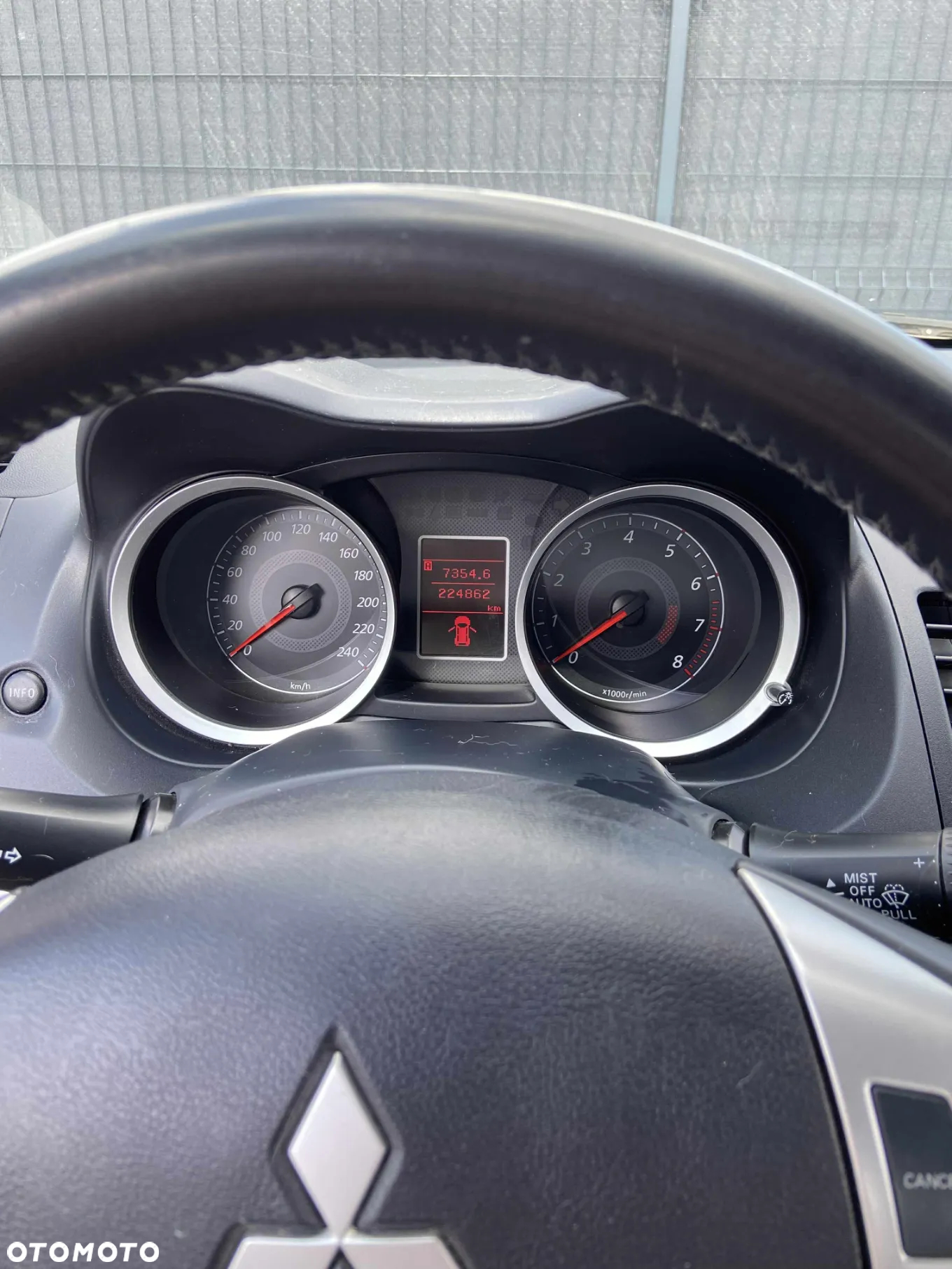 Mitsubishi Lancer - 8