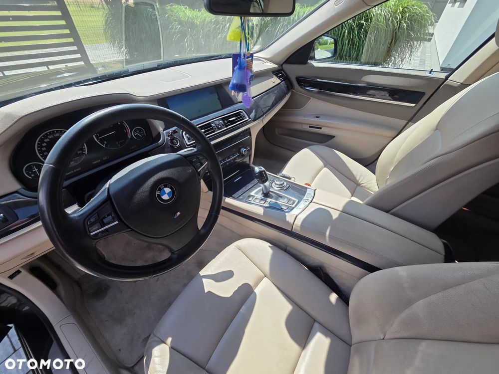 BMW Seria 7 730Ld - 11