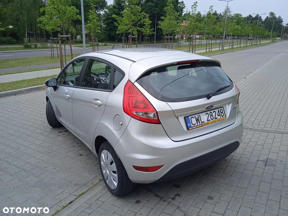 Ford Fiesta 1.25 Silver X - 14
