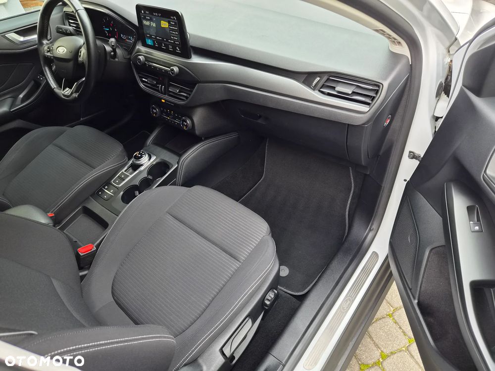Ford Focus 1.5 EcoBlue Start-Stopp-System TITANIUM - 14