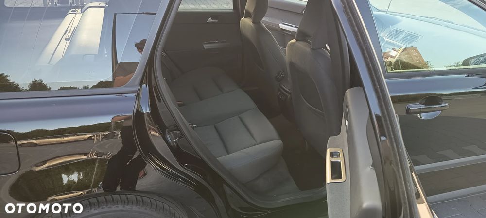 Volvo V50 2.4 - 18