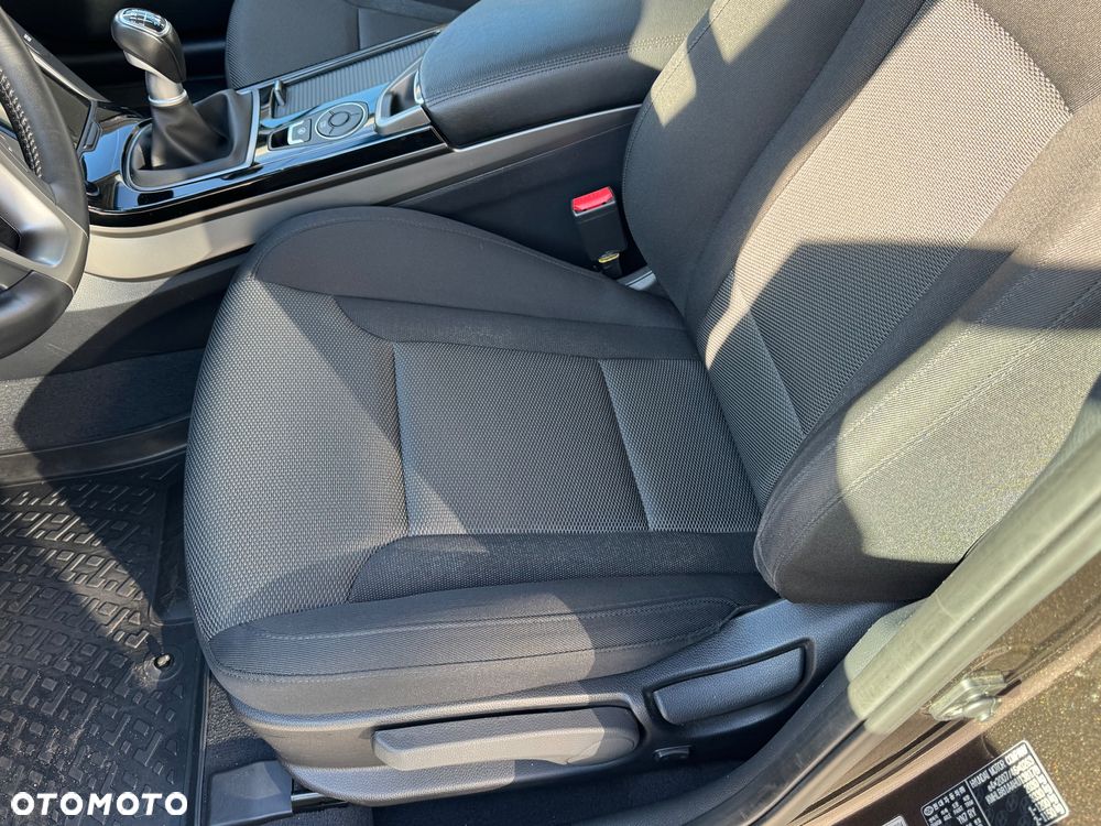 Hyundai i40 Kombi 1.6 Trend - 30