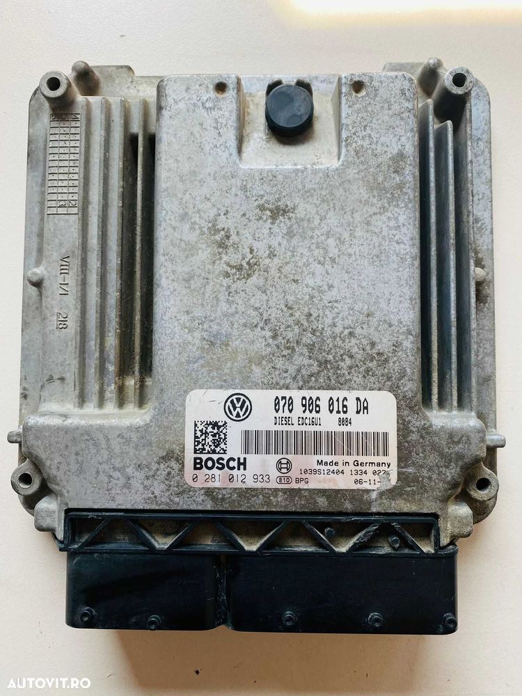 ECU Calculator motor  VW T5 2.5 tdi 070906016DA  0281012933 - 1