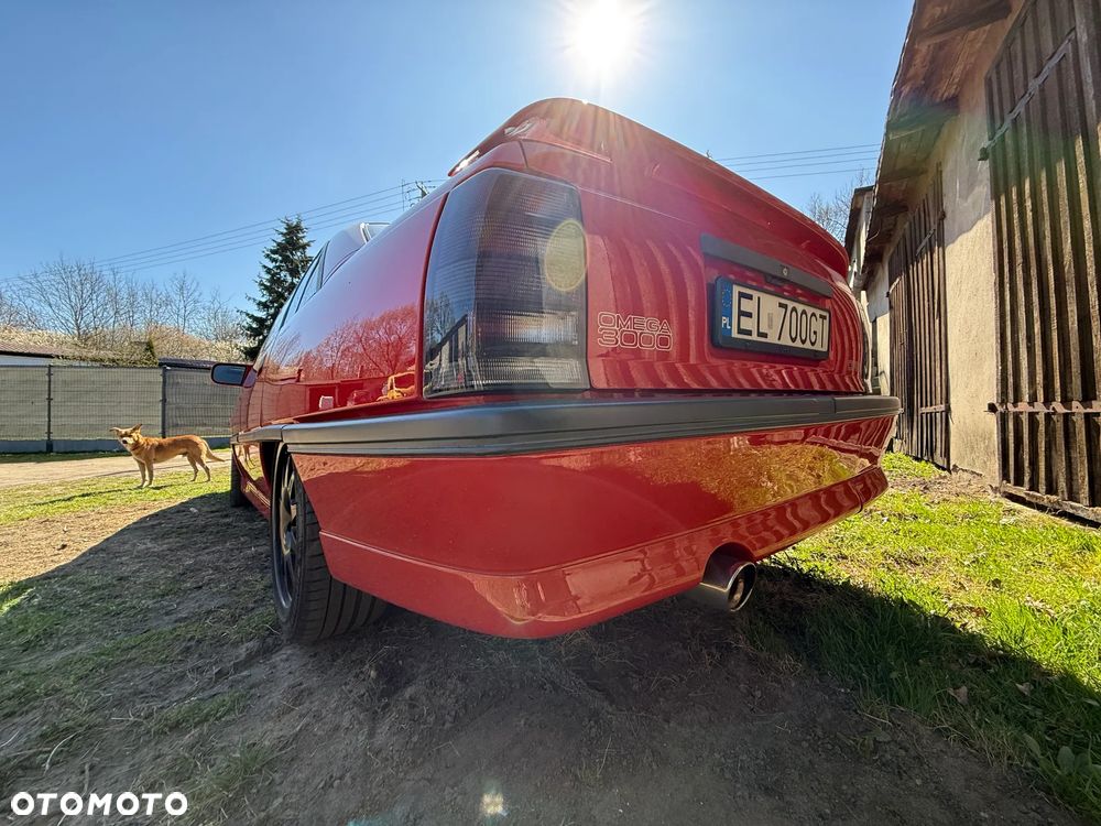 Opel Omega 2.0i GL - 11