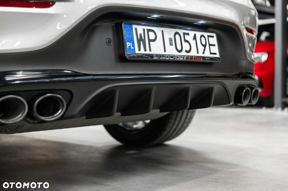 Mercedes-Benz GLC - 21