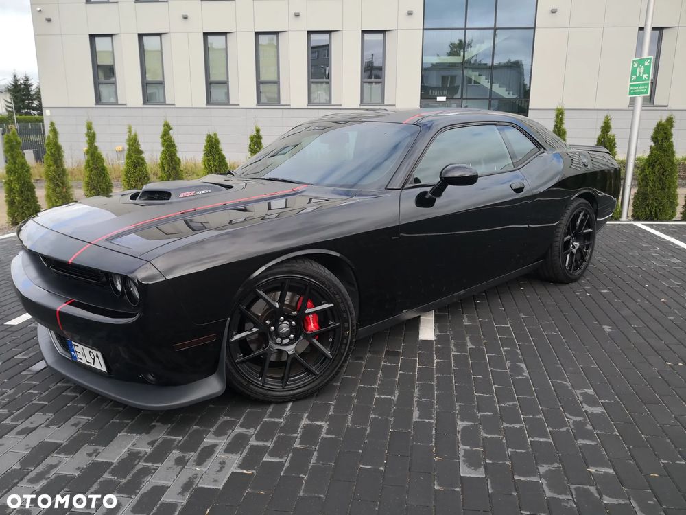 Dodge Challenger - 5