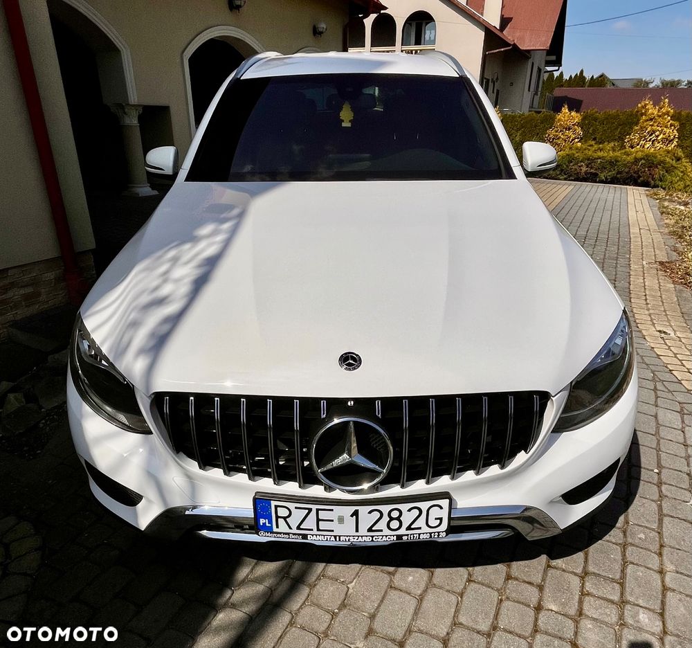 Mercedes-Benz GLC 300 4Matic 9G-TRONIC - 10