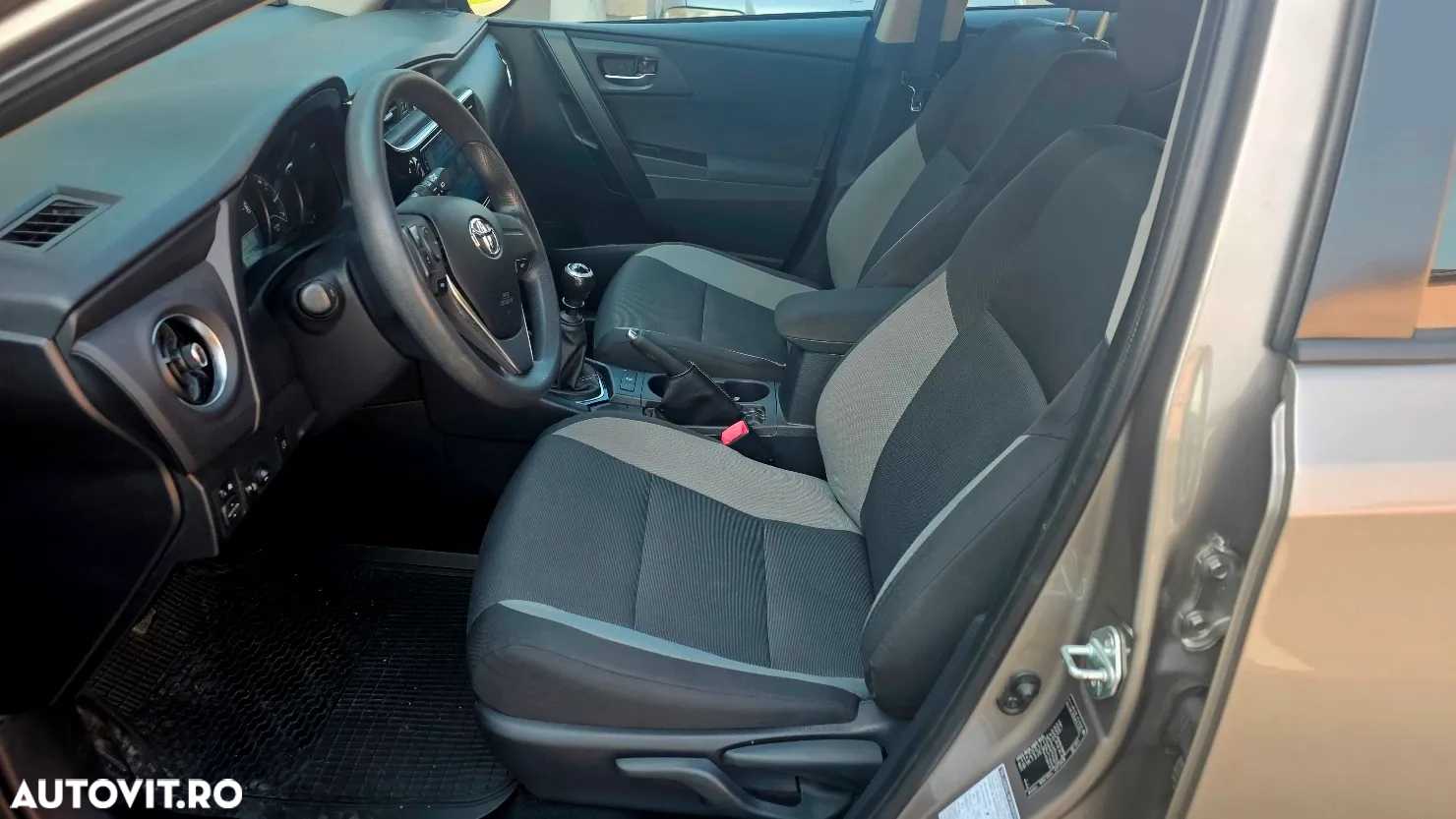 Toyota Auris 1.3 Dual VVT-i Luna - 5