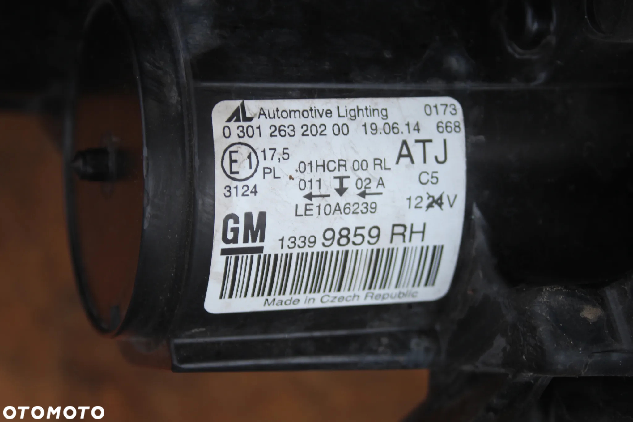LAMPA PRAWA PRZEDNIA SOCZEWKA OPEL ZAFIRA C EUROPA ORYGINALNA !!!BARDZO ŁADNA!!! DEMONTAŻ 13399859 - 11