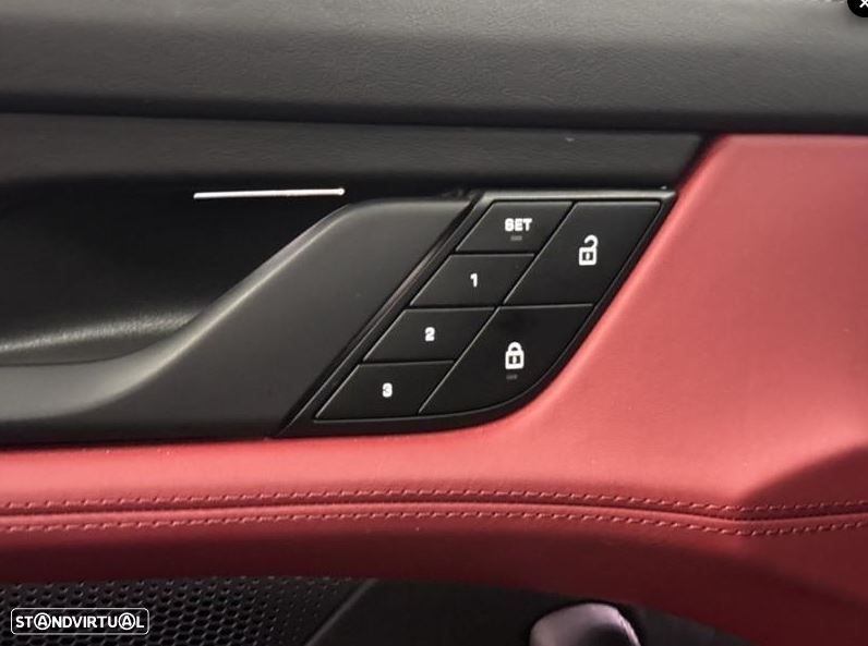 Porsche Taycan Sport Turismo 4S - 10