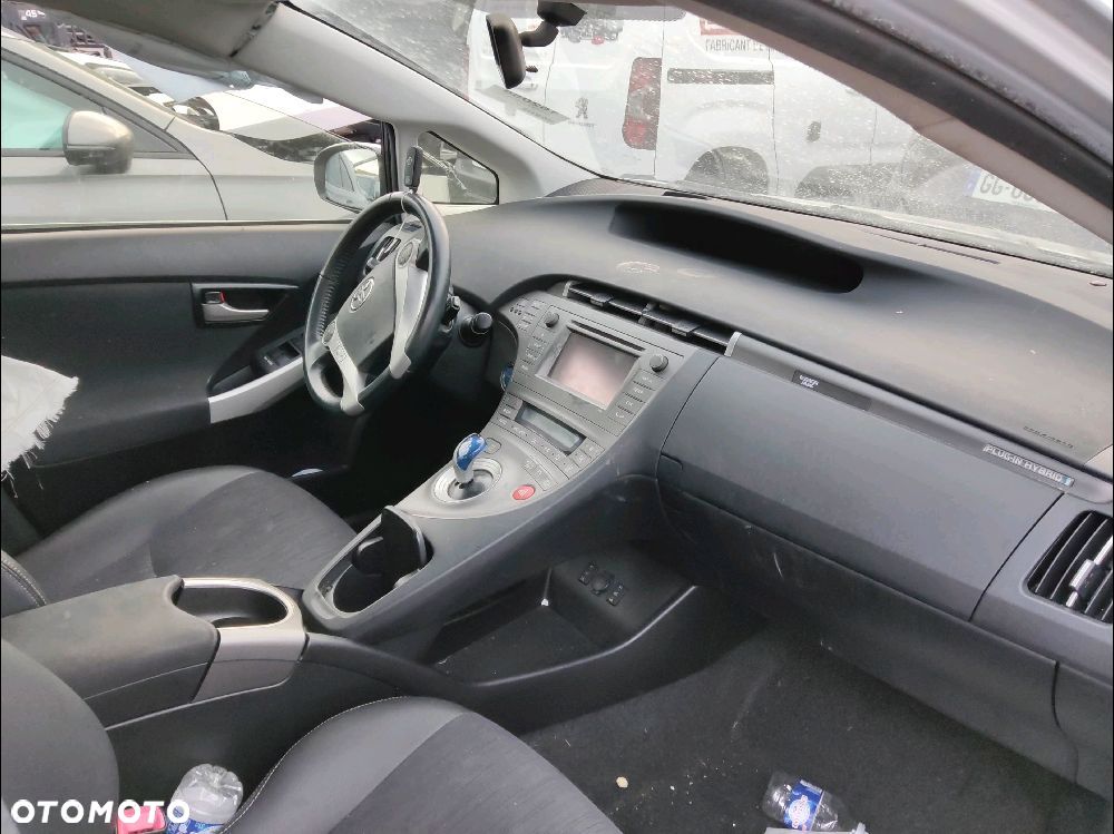 Toyota Prius 1.8 HSD Premium - 5