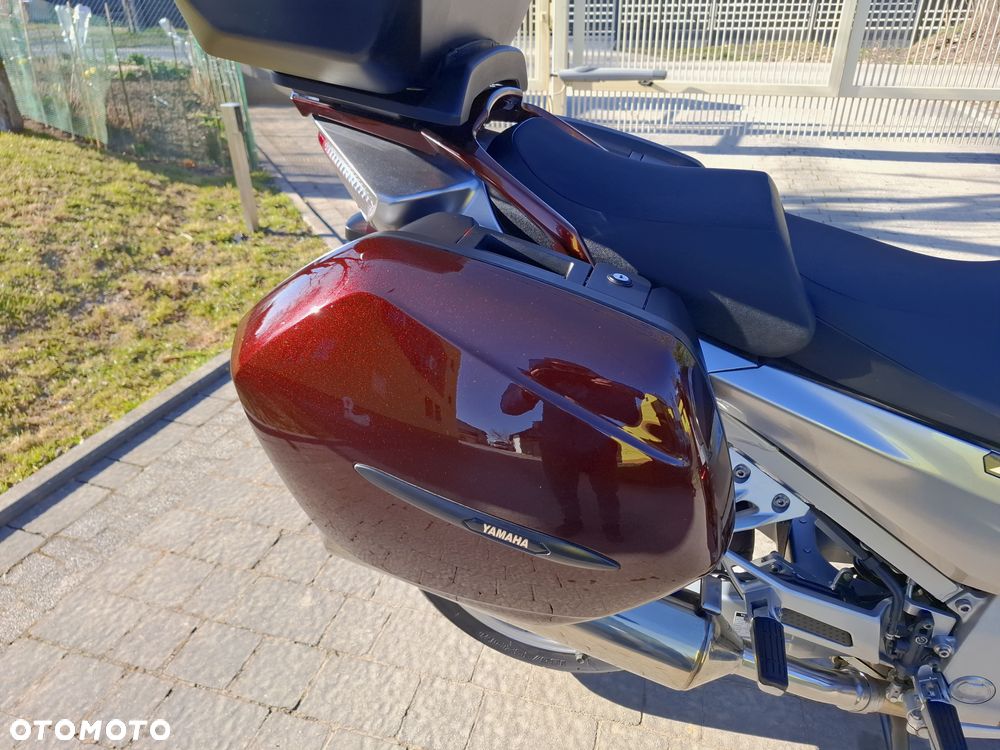 Yamaha FJR - 12