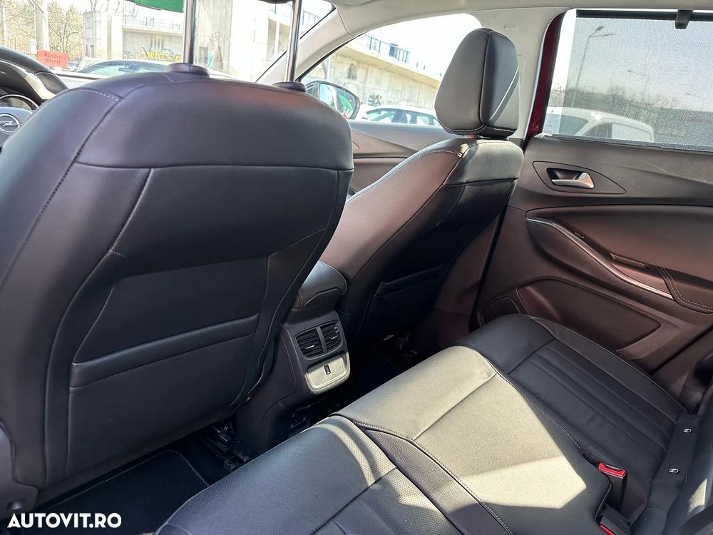 Opel Grandland X 1.6 Turbo Hybrid4 START/STOP 4x4 Aut. Inovation - 5