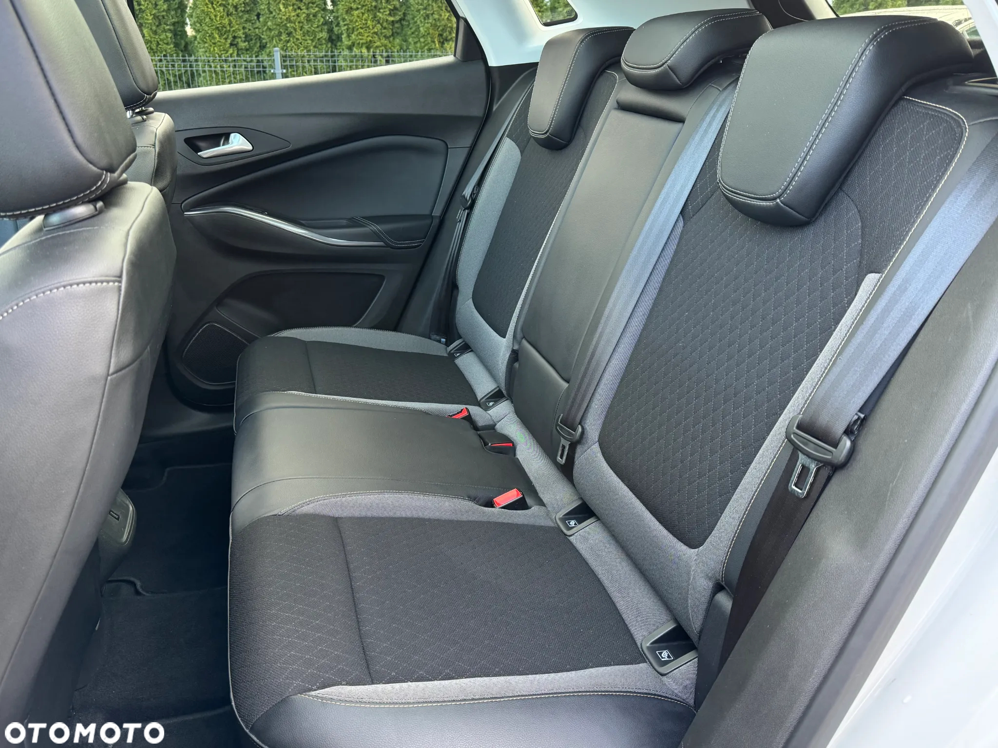 Opel Grandland X 1.6 T Elegance Business Pack S&S - 31