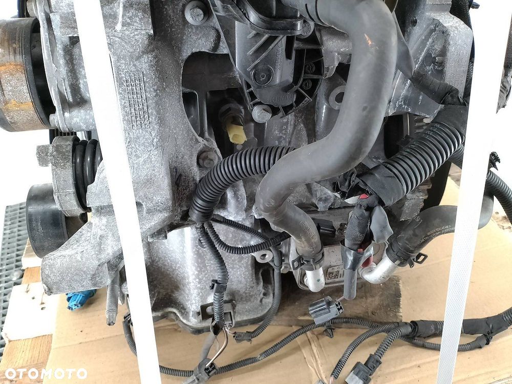 SILNIK RENAULT CAPTUR H4BB408 0.9 TCE - 10