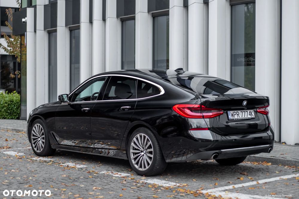 BMW 6GT - 6