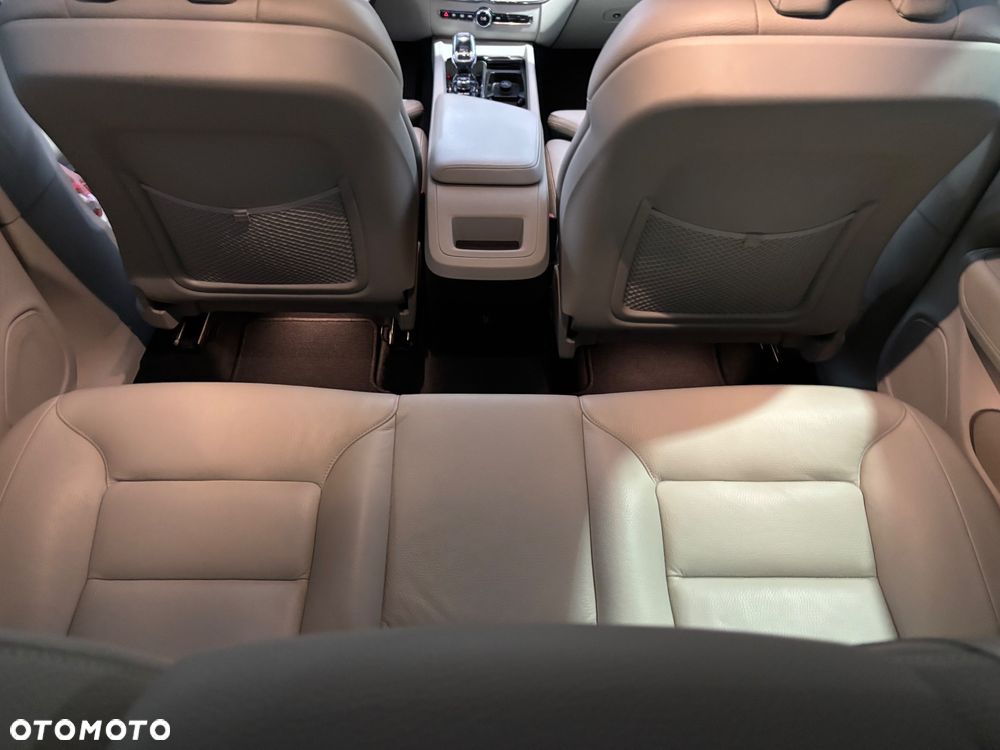 Volvo XC 60 B4 D Inscription - 25