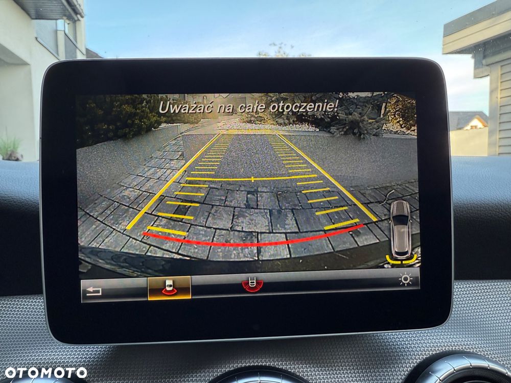 Mercedes-Benz CLA Shooting Brake 180 d BlueEFFICIENCY Edition - 25