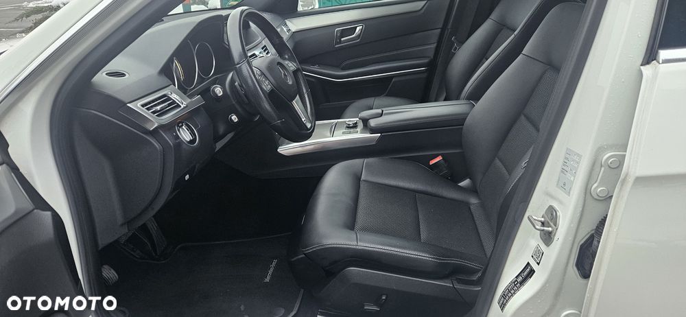 Mercedes-Benz Klasa E - 26