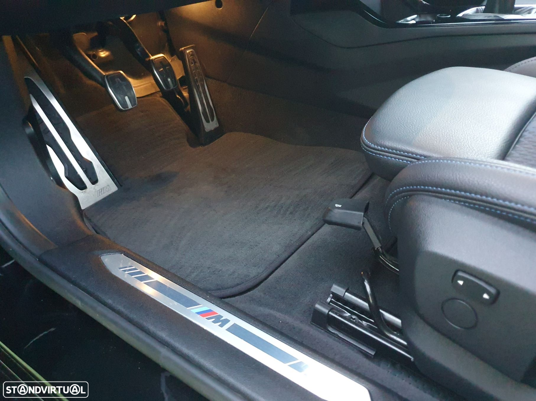 BMW 116 d Pack M - 16