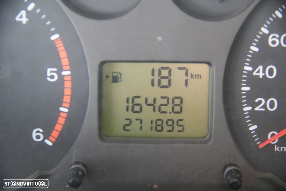 Ford Transit 7Lugares 2.4TDCI 140cv - 13