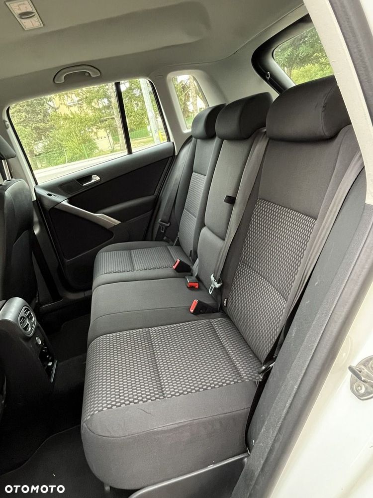 Volkswagen Tiguan - 8