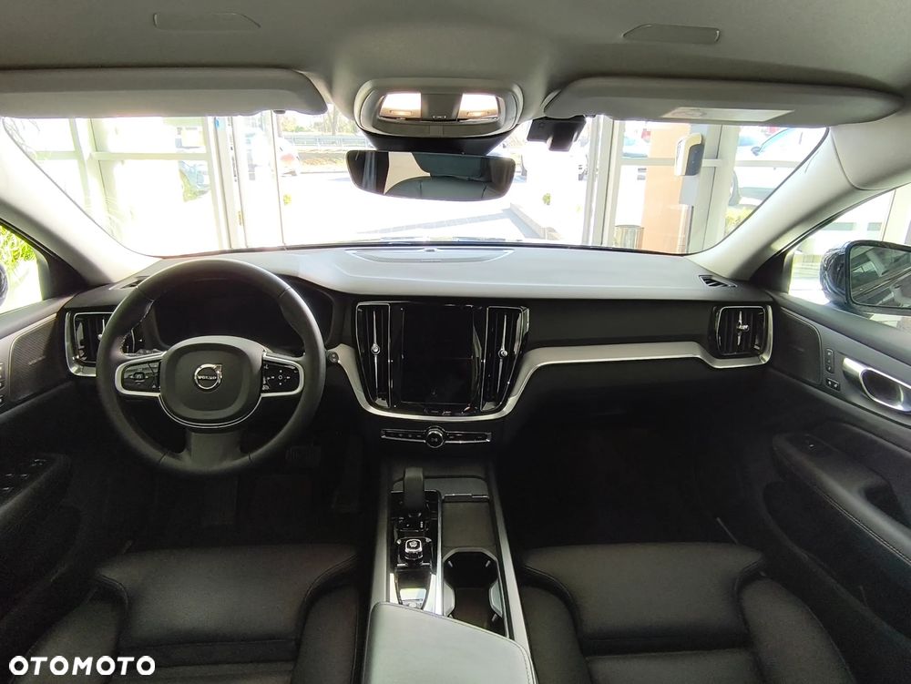 Volvo V60 B4 B Plus Dark - 14