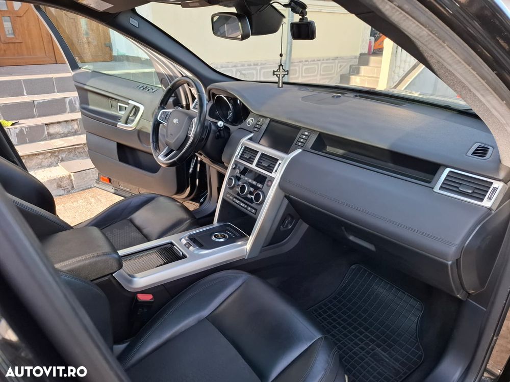 Land Rover Discovery Sport - 10