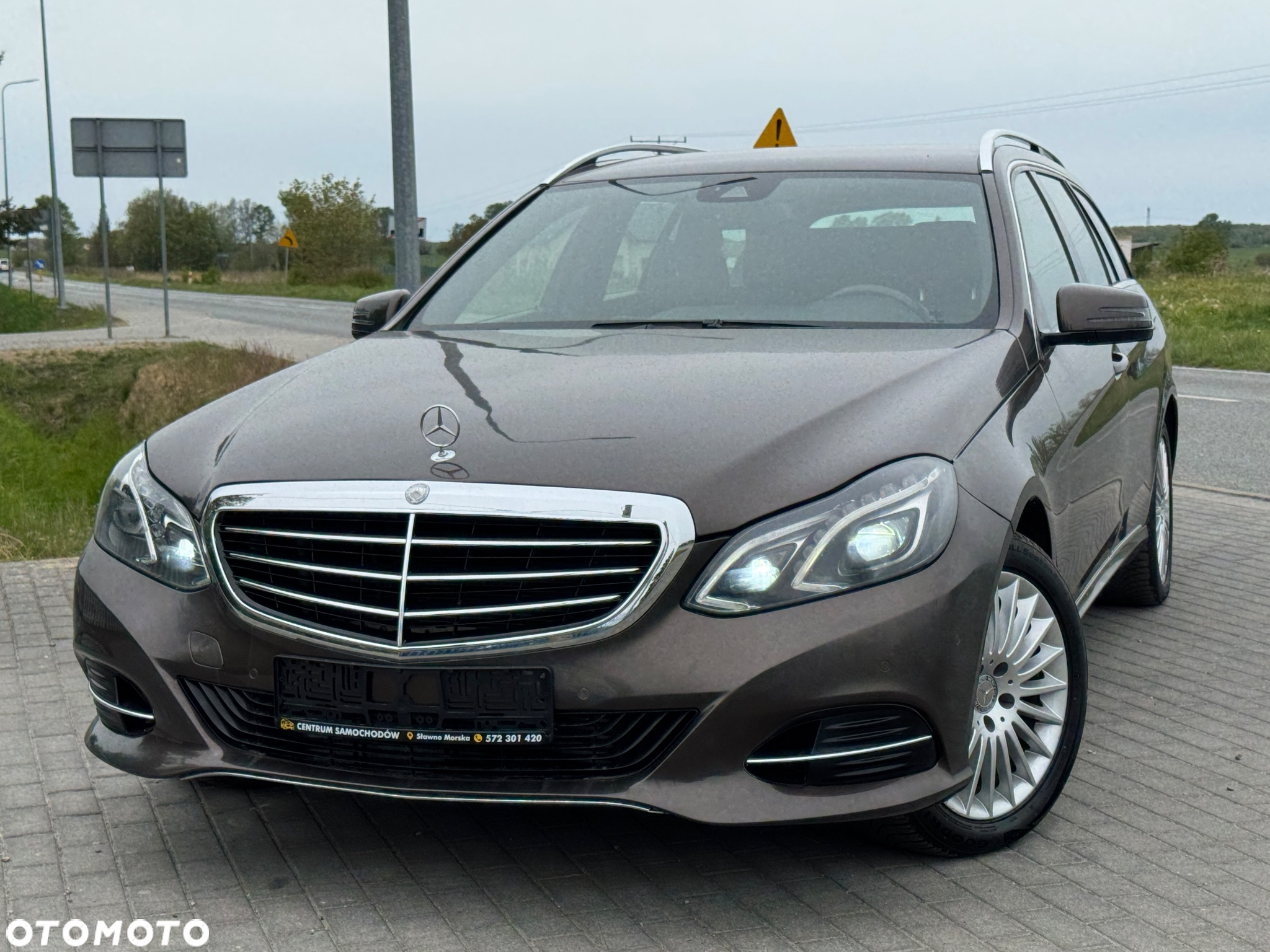 Mercedes-Benz Klasa E 220 T BlueTEC 4Matic 7G-TRONIC Avantgarde - 11