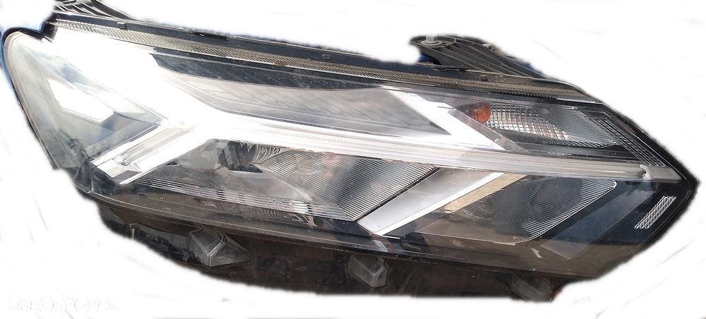 DACIA SANDERO III 3 LAMPA LED PRAWA PRZEDNIA PRZÓD - 1