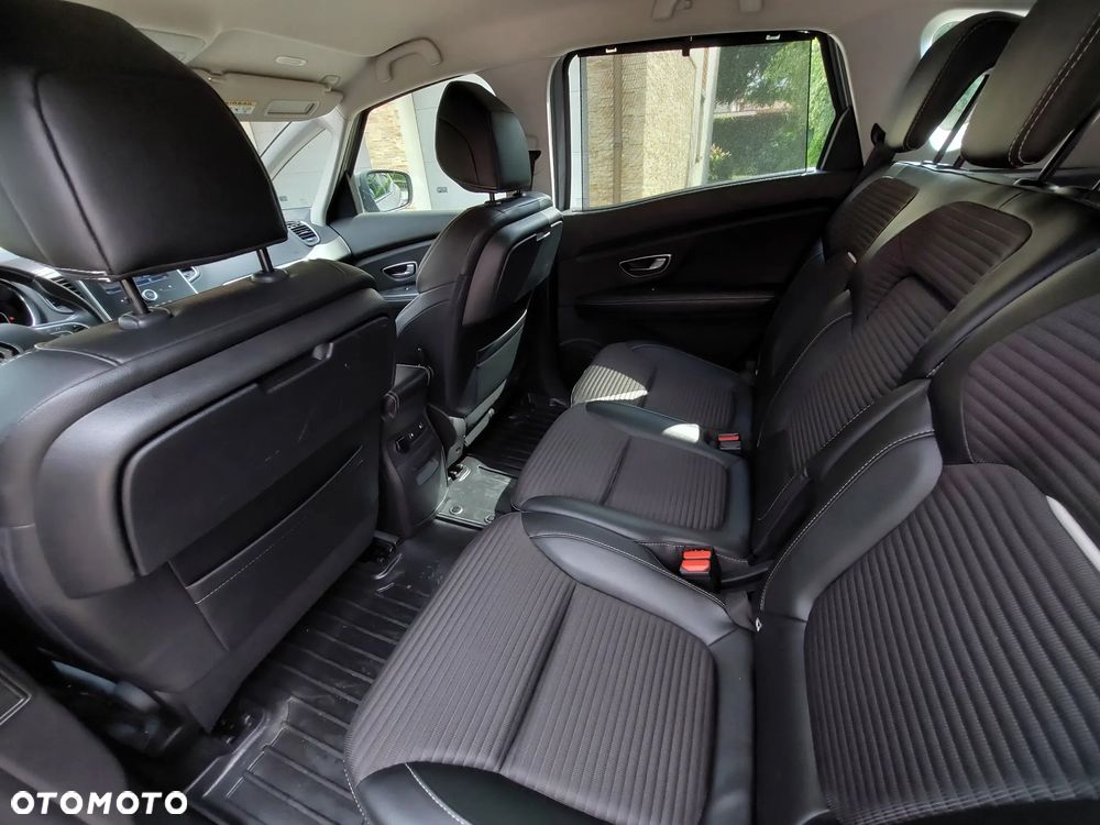 Renault Scenic - 12