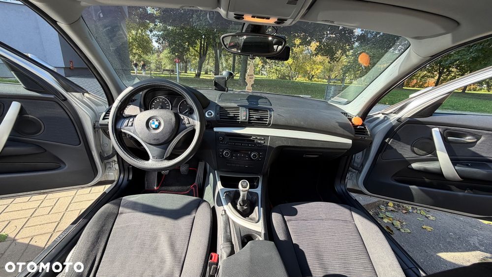 BMW Seria 1 118d - 17
