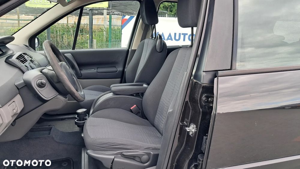 Renault Scenic 1.6 16V Avantage - 8