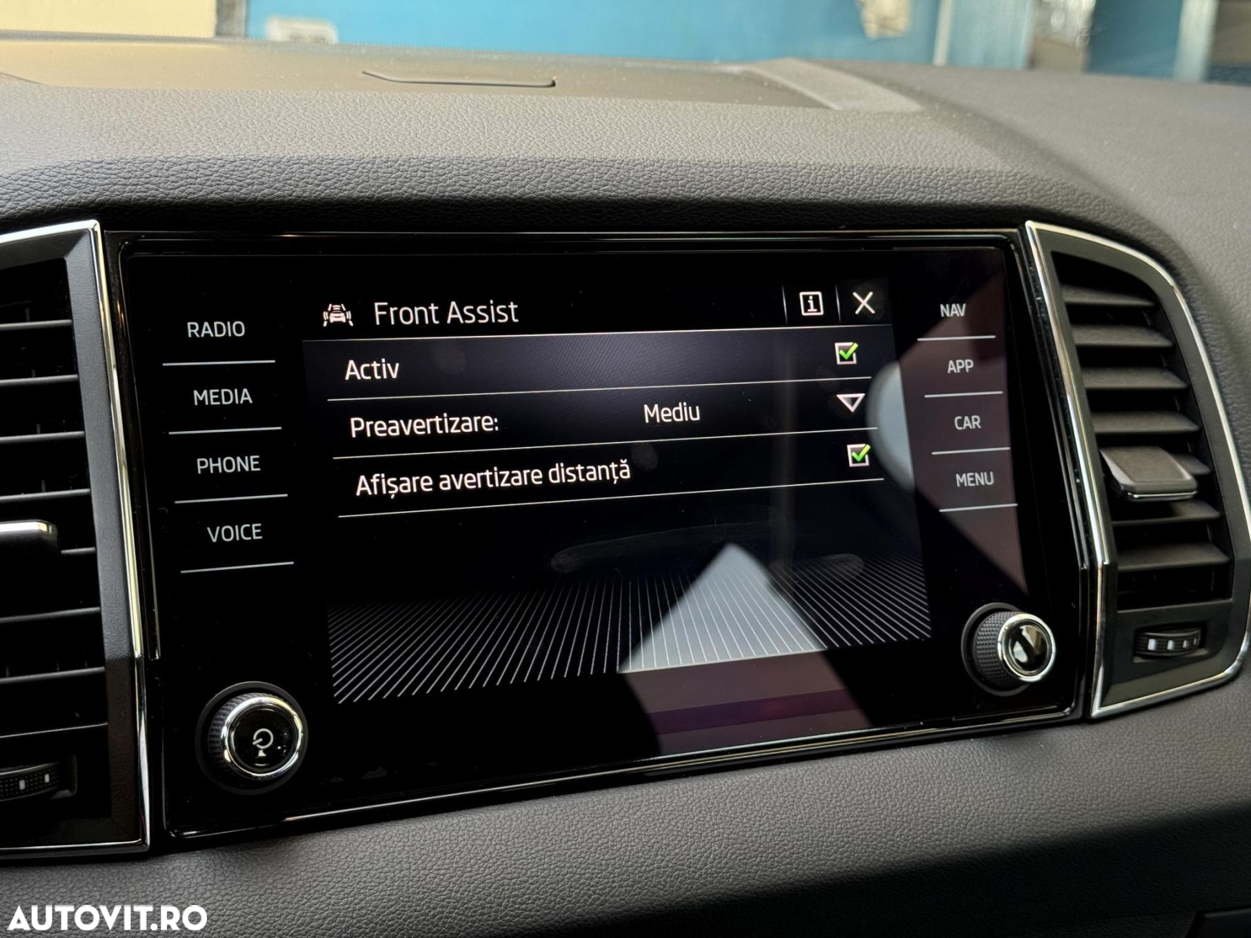 Skoda Karoq 1.6 TDI Ambition - 14