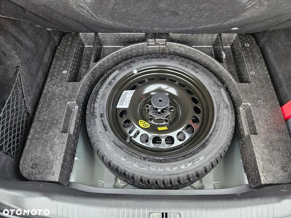 Opel Insignia 1.6 Design Edition - 11