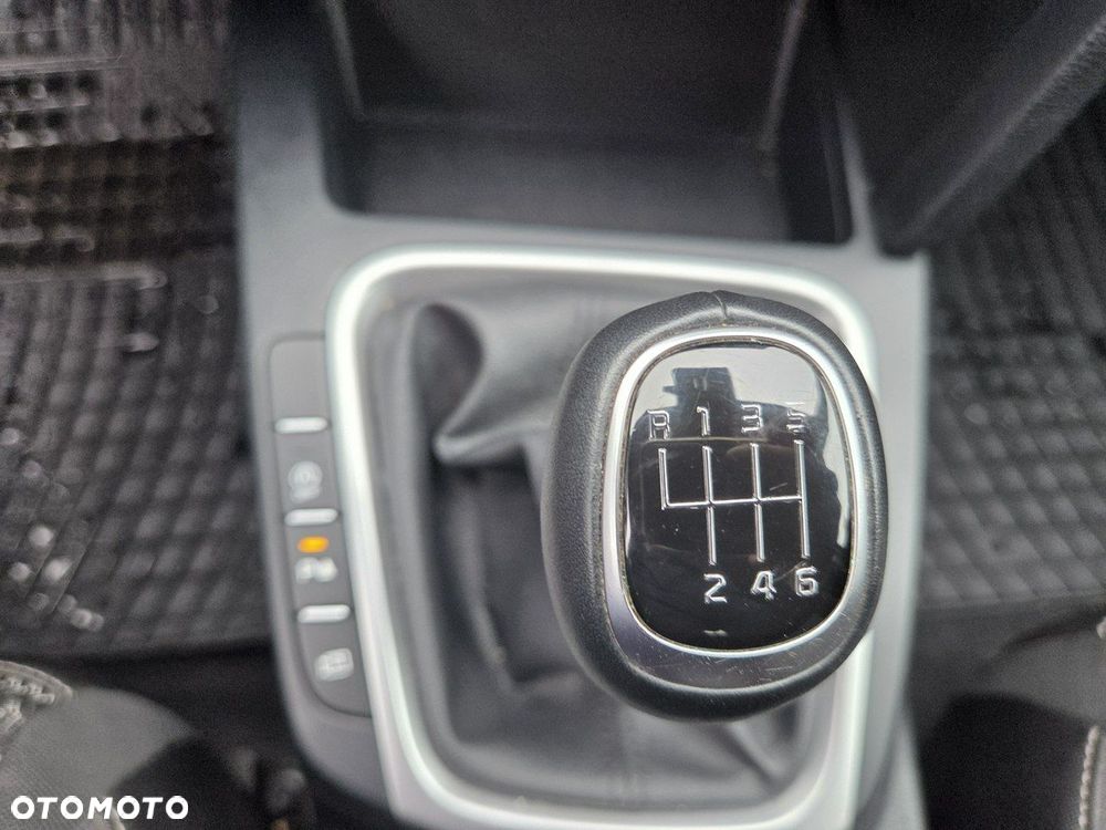 Kia Ceed 1.5 T-GDI M - 22