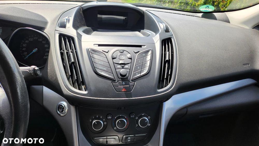 Ford Kuga - 13