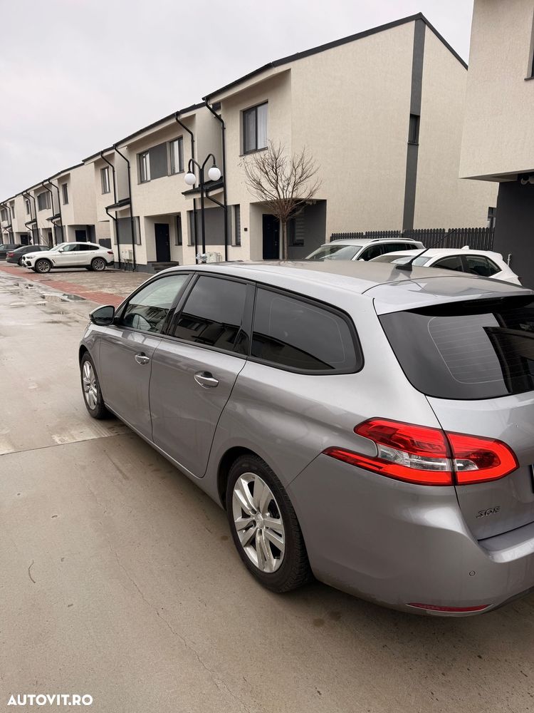 Peugeot 308 1.2 L PureTech Turbo Active Aut. - 4