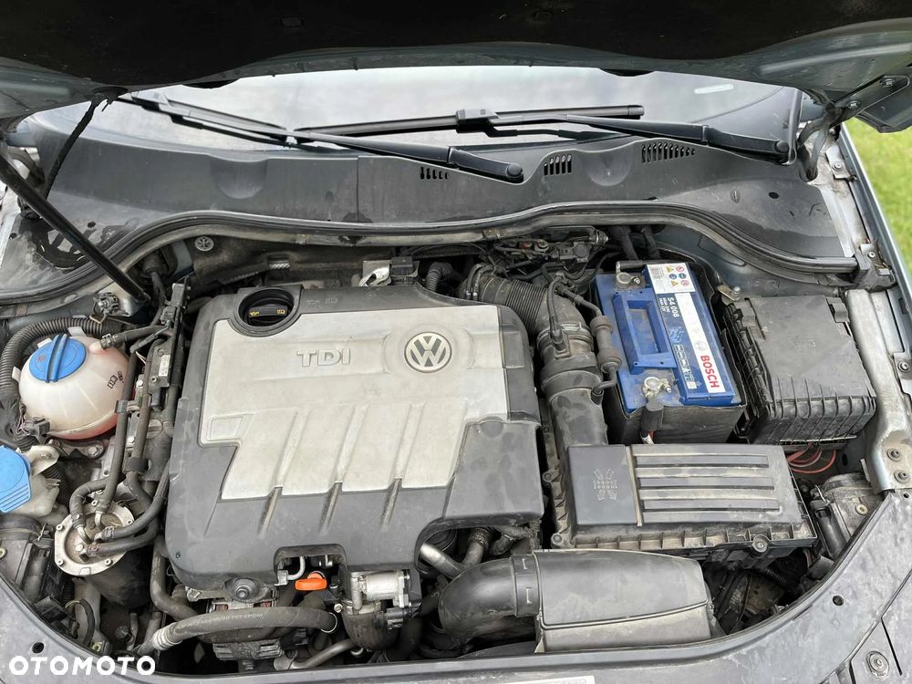 Volkswagen Passat 2.0 TDI Comfortline - 13