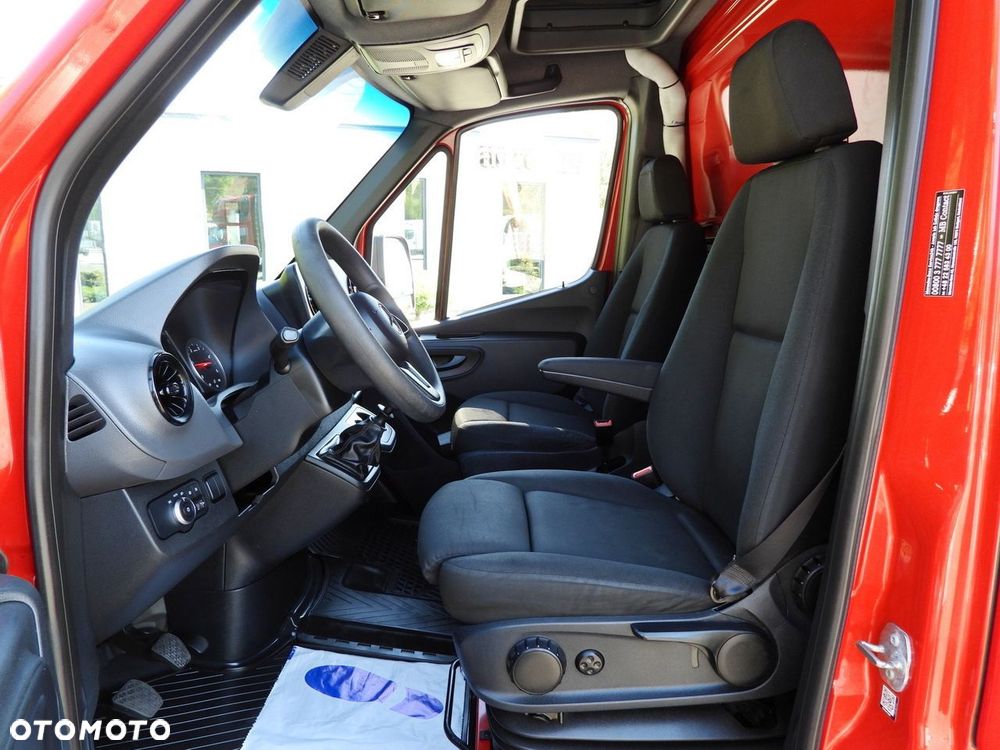 Mercedes-Benz SPRINTER 316 PLANDEKA WINDA 8 PALET WEBASTO TEMPOMAT KLIMATYZACJA  160KM - 27
