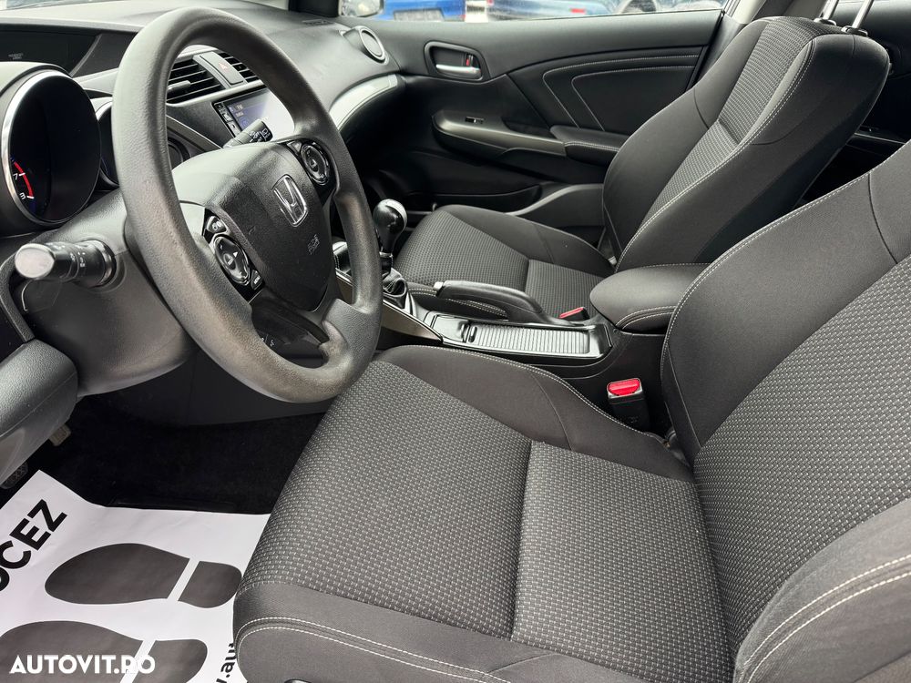 Honda Civic 1.4 i-VTEC Sport Black Edition - 9