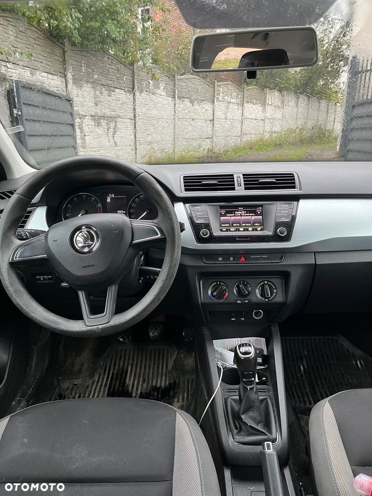 Skoda Fabia 2018 photo 4