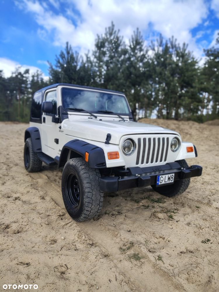 Jeep Wrangler - 1