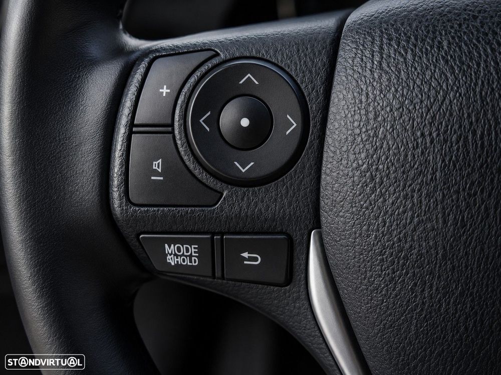 Toyota Auris Touring Sports 1.4 D-4D Comfort+Pack Sport - 17