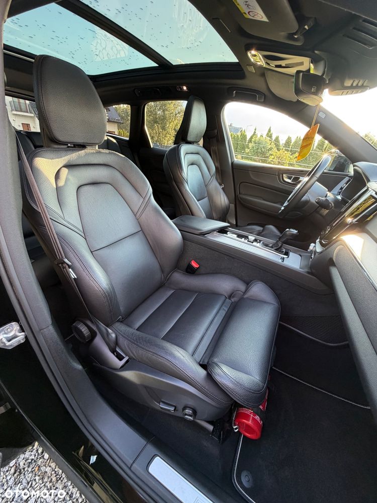 Volvo XC 60 D3 R-Design - 19