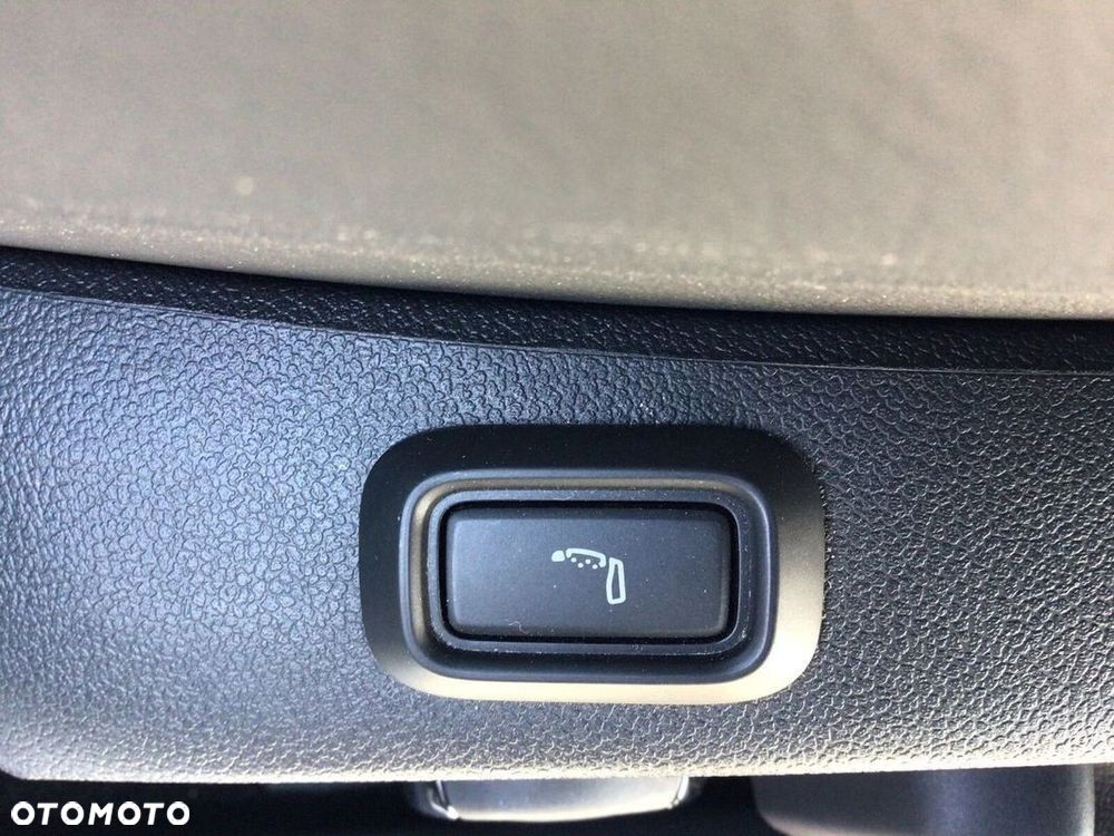 Volkswagen Passat Variant 1.5 TSI EVO Elegance DSG - 27