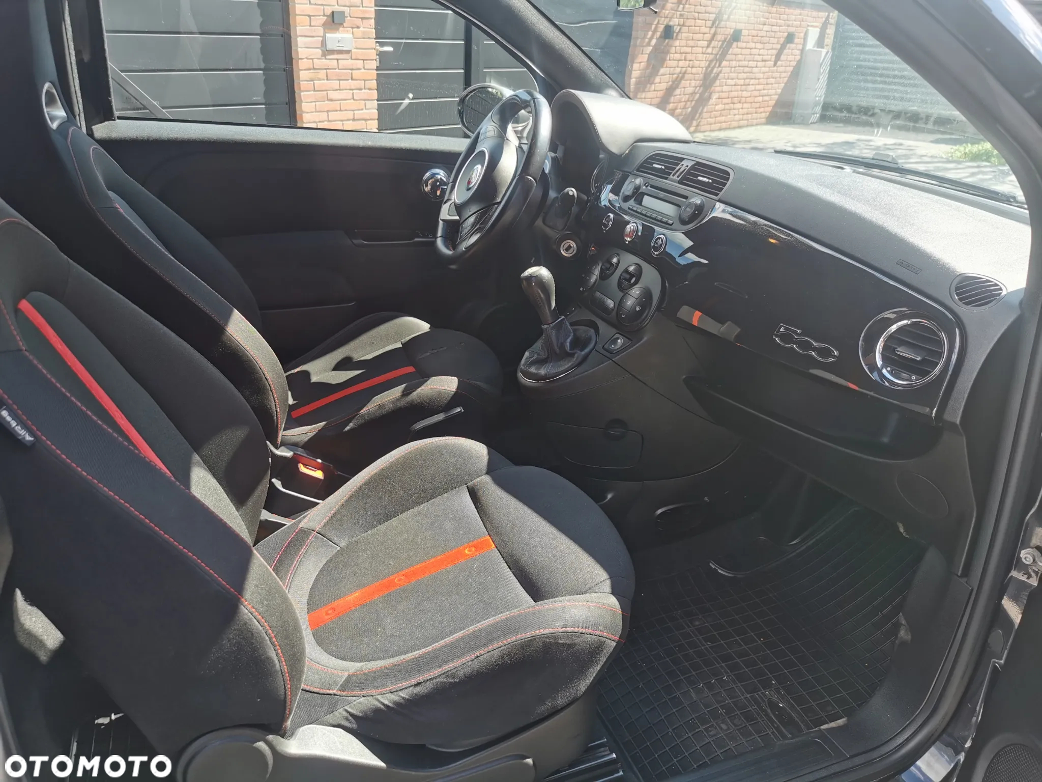 Abarth 500 ver-c-1-4-16v-abarth - 9