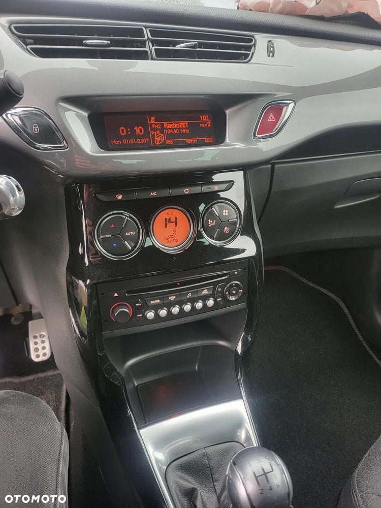 Citroën DS3 1.6 e-HDi SoChic - 15