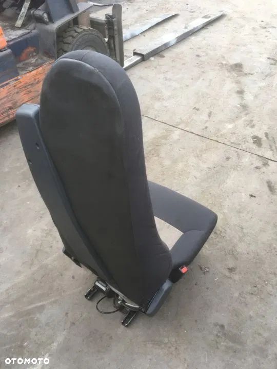 FOTEL KIEROWCY PNEUMATYCZNY MIDLUM premium dxi - 2
